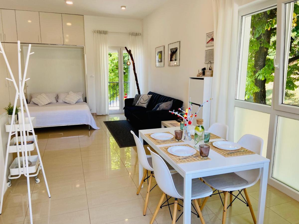 Studio Apartment Stazion With Free Parking พาซิน ภายนอก รูปภาพ