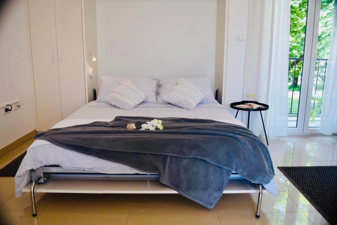 Studio Apartment Stazion With Free Parking พาซิน ภายนอก รูปภาพ